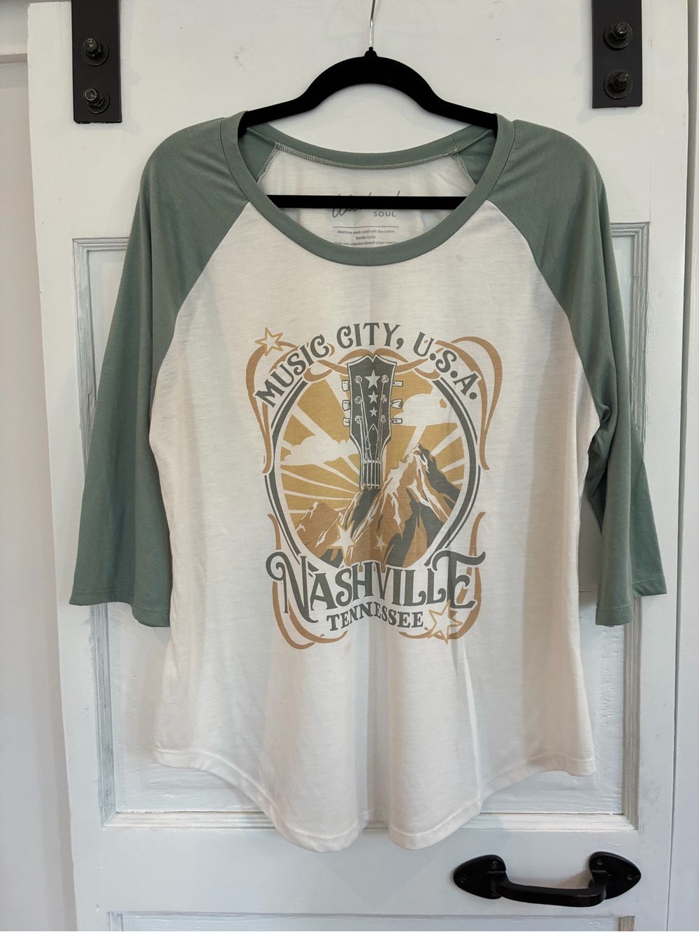 Nashville Graphic Raglan Tee in Sage and Cream